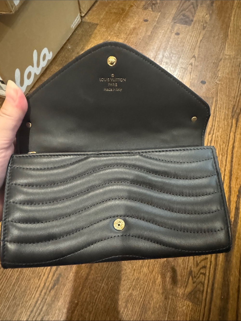 Louis Vuitton/Black Quilted New Wave Wallet/Clutch with Gold LV Emblem/NIB/RARE - Picture 7 of 16